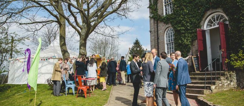 036 the globe at hay on wye wedding photography